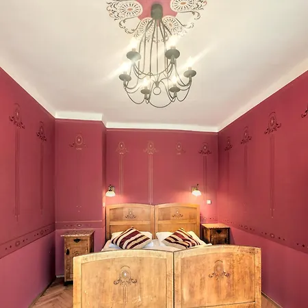 Apartamento Kajovska 63 *